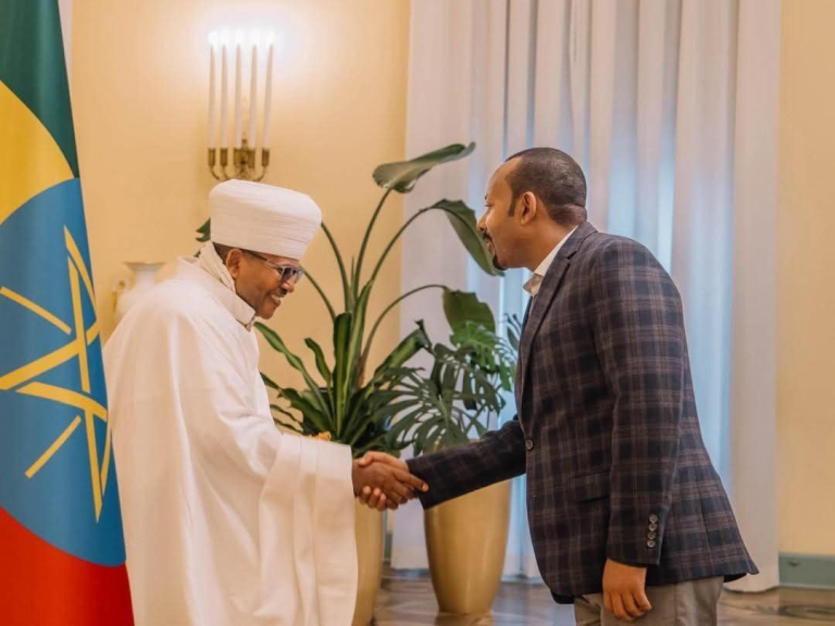 PM Abiy Ahmed Calls for Peaceful Reconciliation with Tigrayan Community Leaders